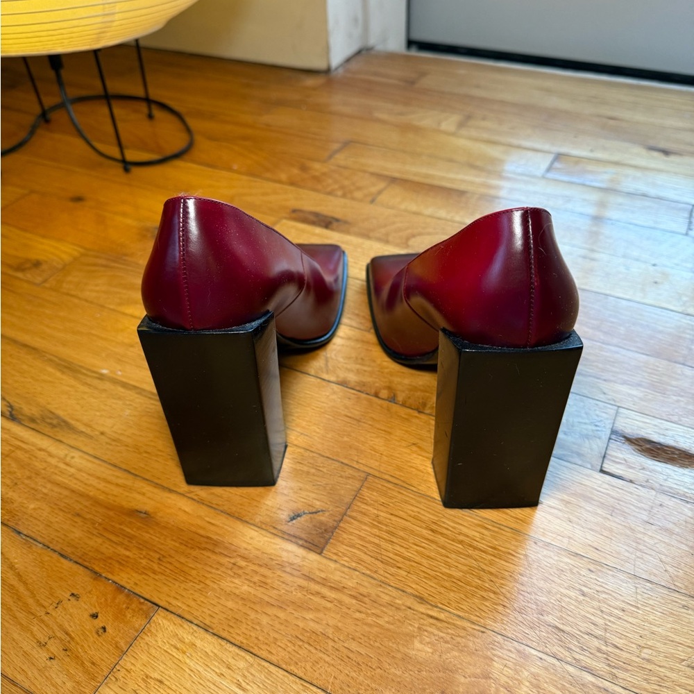 BALENCIAGA Red Square-Toe Block Heels - Picture 6 of 6